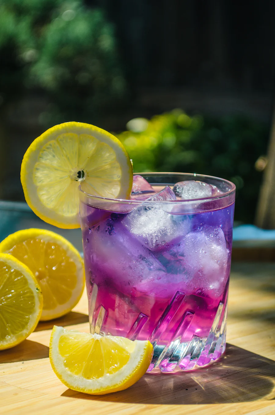Purple drink with lemons